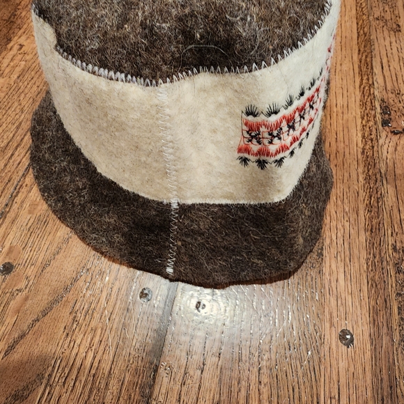 PetriStor sauna hat in traditional Ukrainian wool - Picture 3 of 5